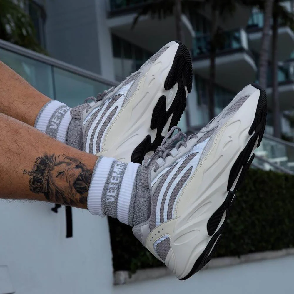 adidas Yeezy 700 V2 Static - Image 7