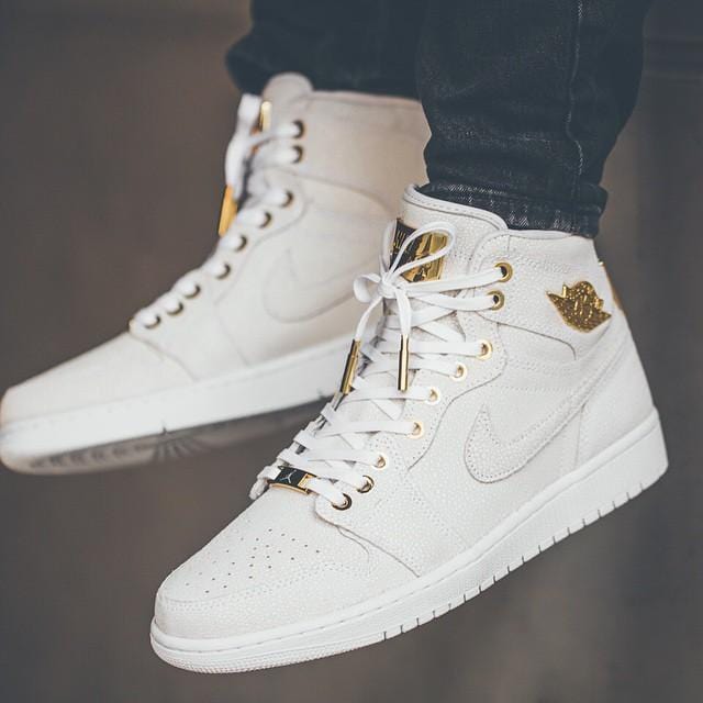 Air Jordan 1 Retro High Pinnacle White Metallic Gold - Image 7