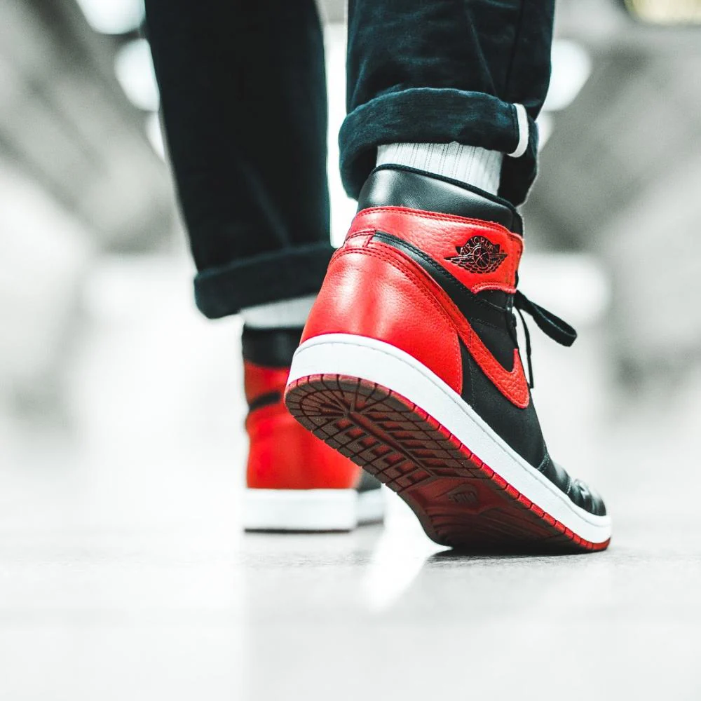 AIR JORDAN 1 RETRO HIGH OG GS - Image 4