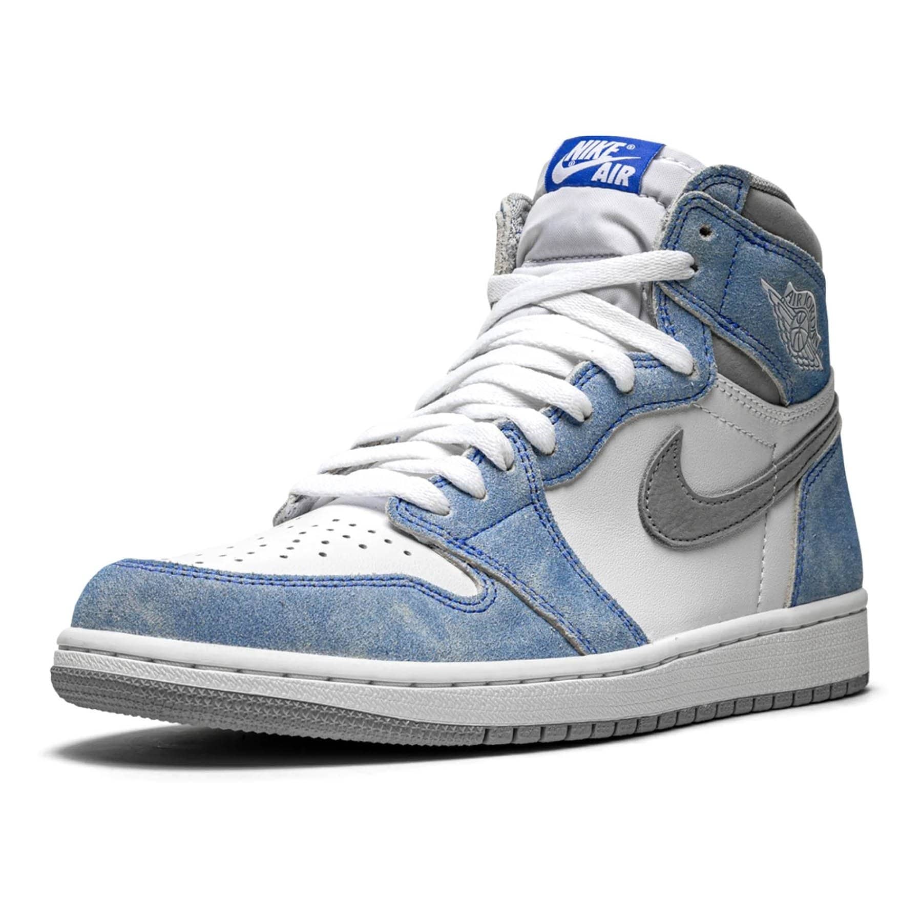 Air Jordan 1 Retro High OG 'Hyper Royal' - Image 4