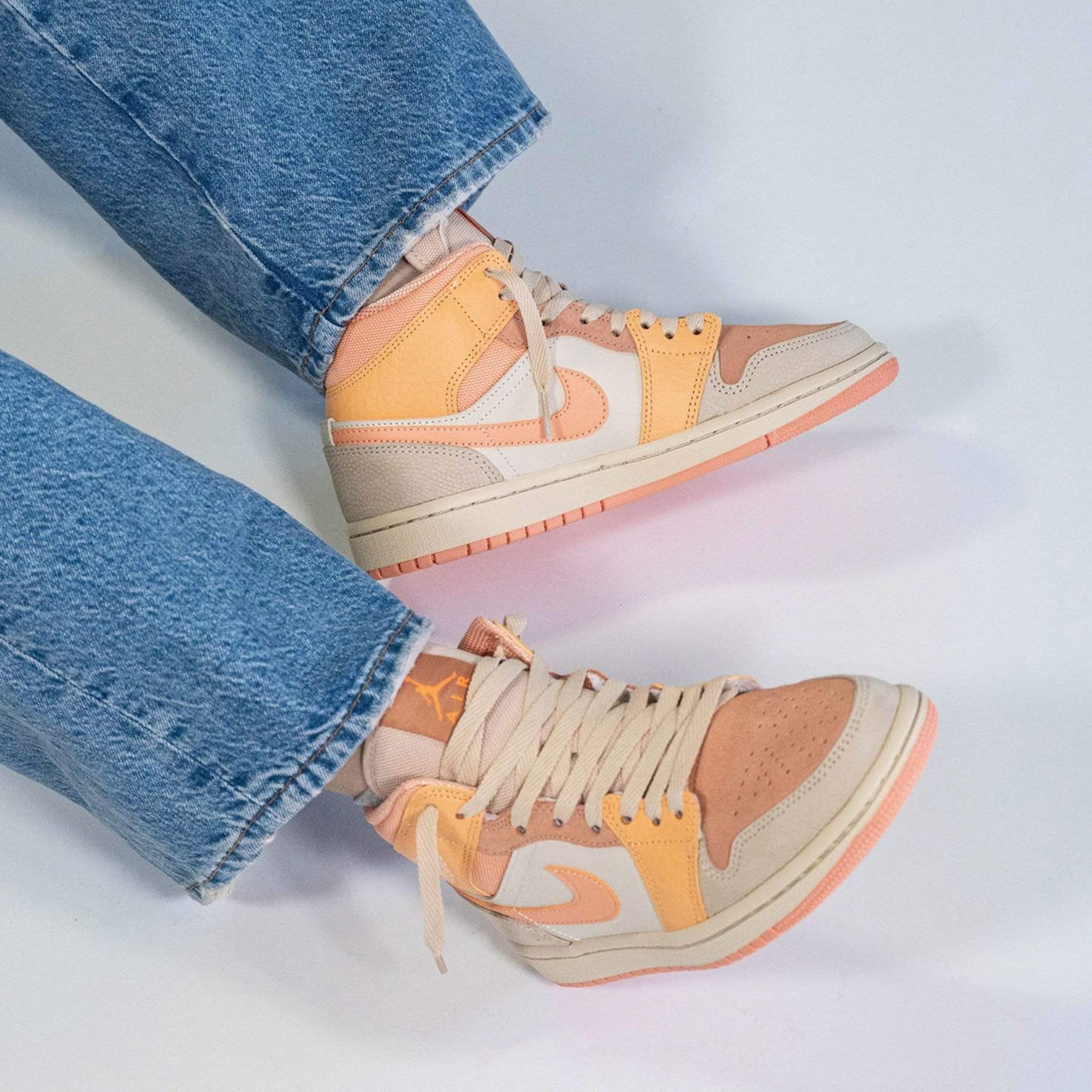 Air Jordan 1 Wmns Mid 'Apricot' - Image 7