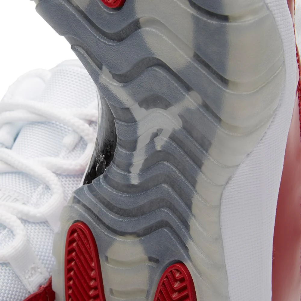 Air Jordan 11 Retro Low Varsity Red - Image 3