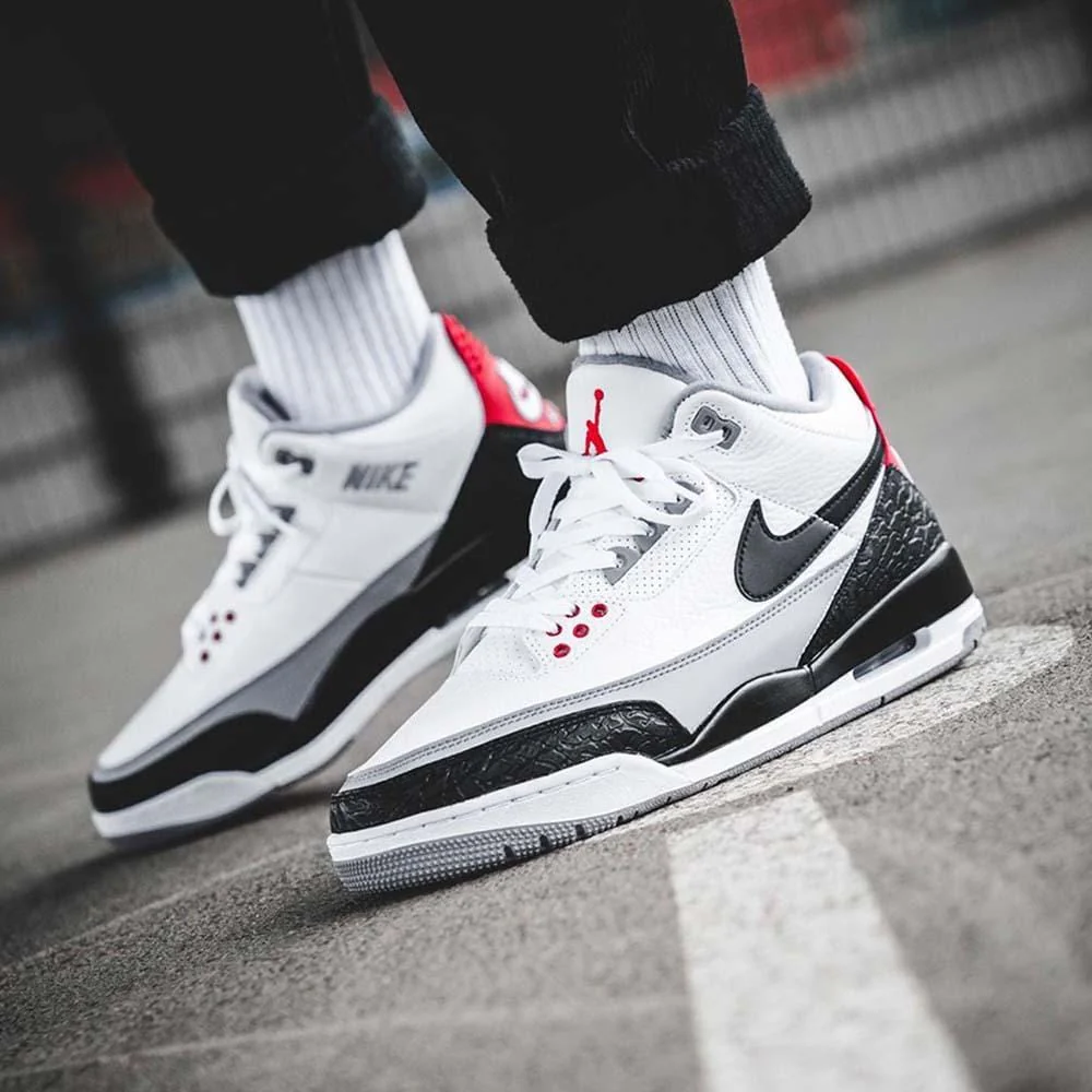 Air Jordan 3 Tinker Fire Red NRG - Image 3