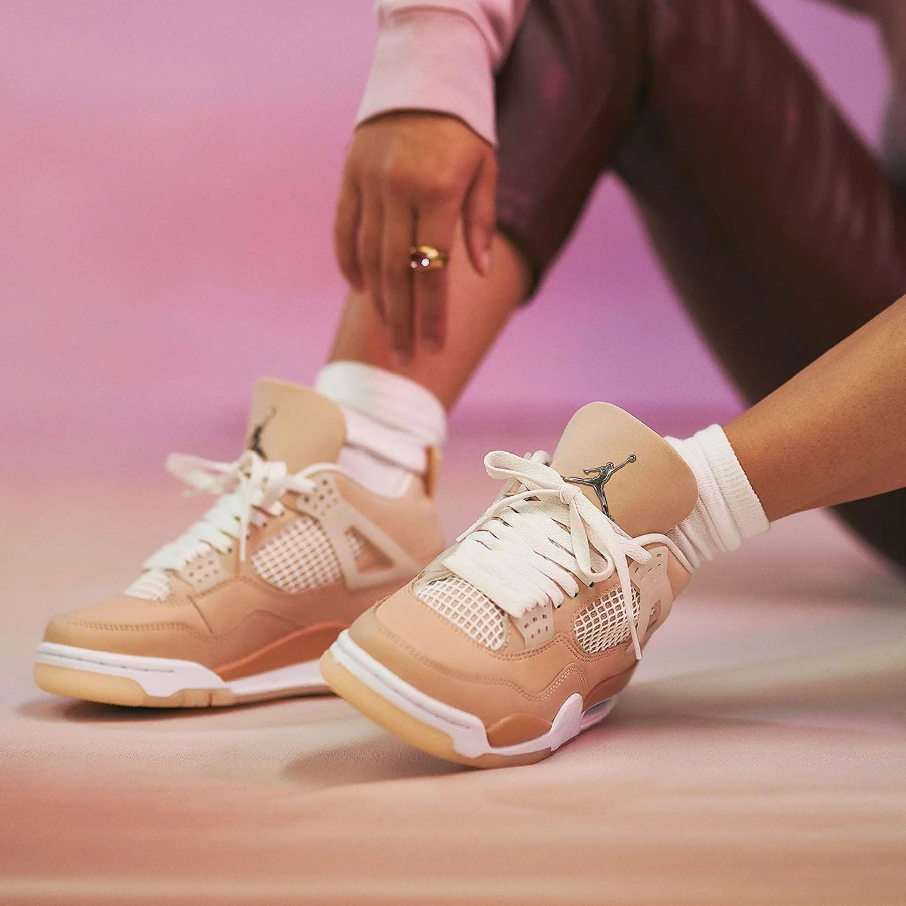 Air Jordan 4 Retro Wmns 'Shimmer' - Image 7