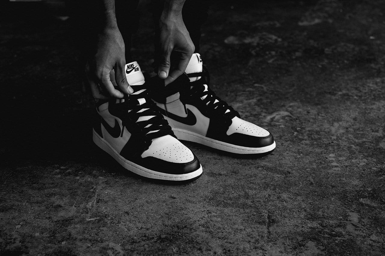 AIR JORDAN 1 RETRO HI OG 'BLACK-WHITE' - Image 4