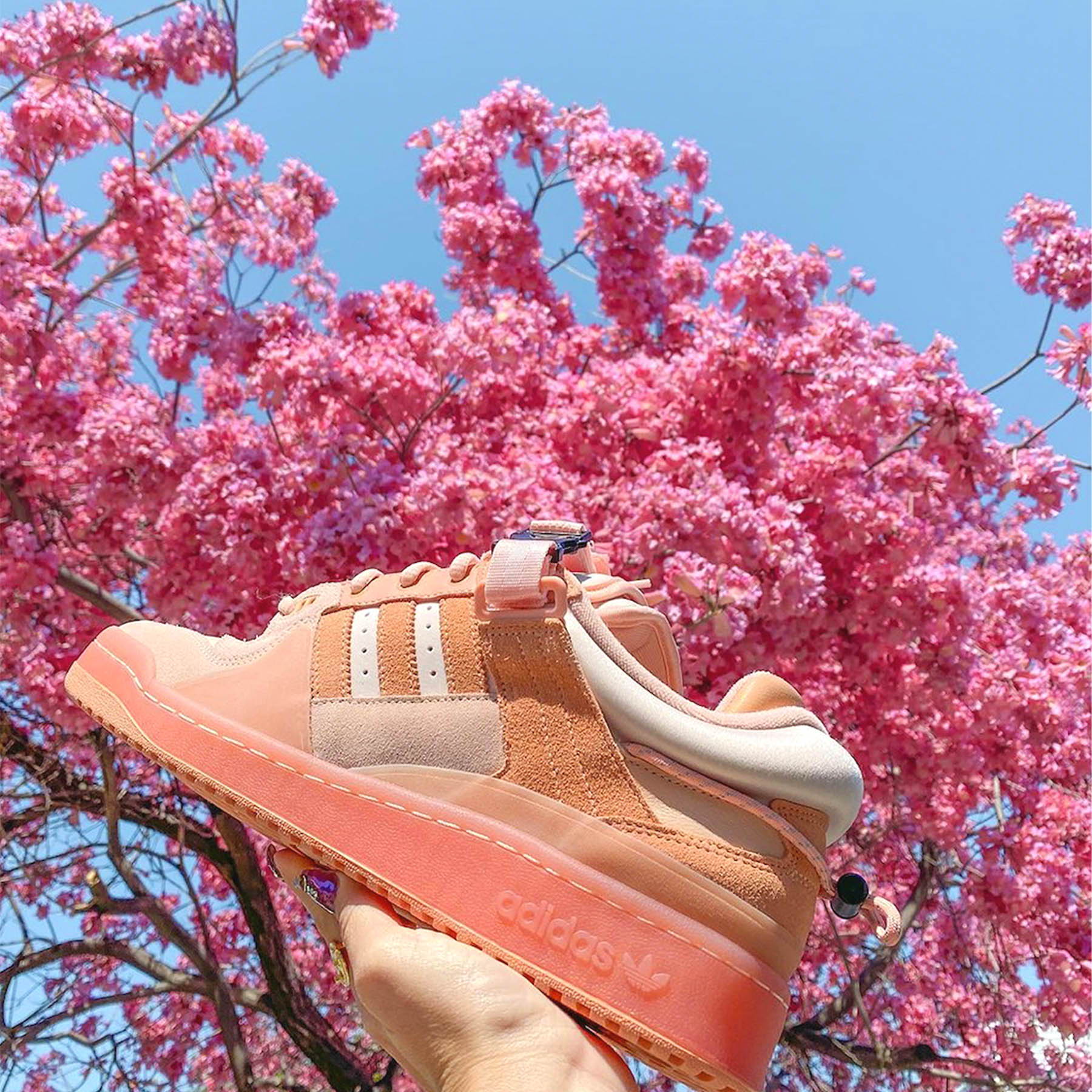 Bad Bunny x adidas Forum Buckle Low ‘Easter Egg’ - Image 6