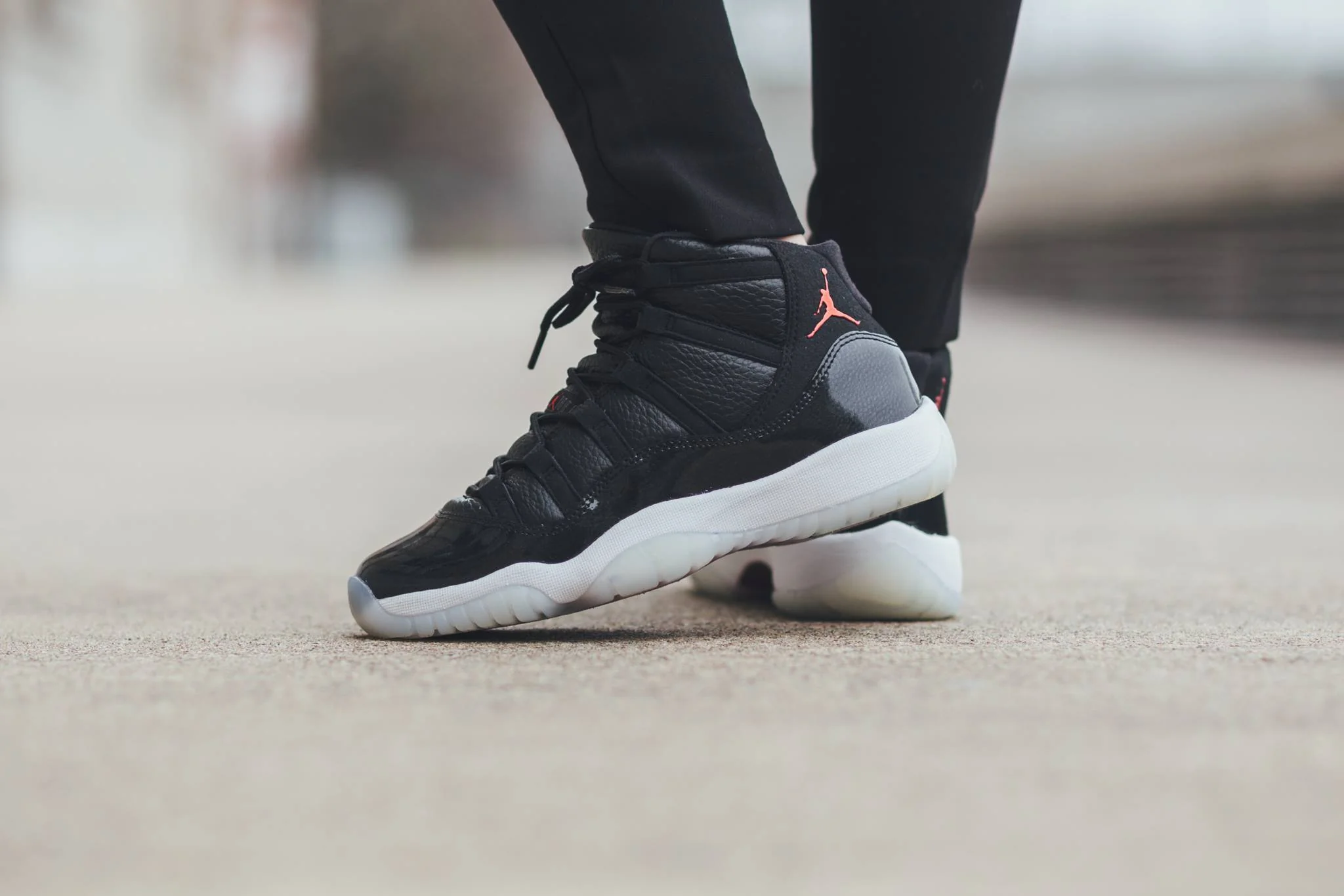Air Jordan Air 11 '72-10' - Image 4