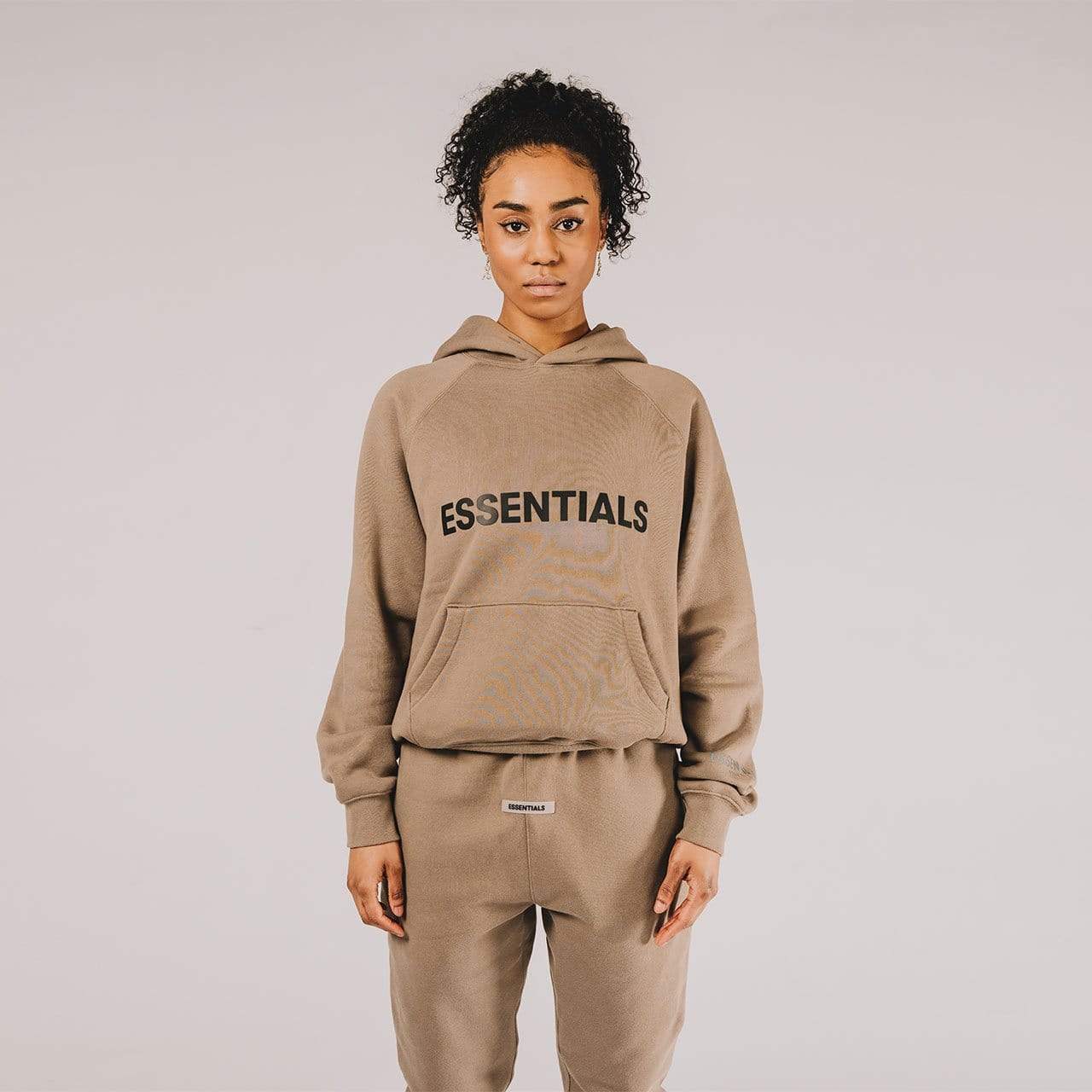 FEAR OF GOD ESSENTIALS 3D Silicon Applique Pullover Hoodie Taupe - Image 3