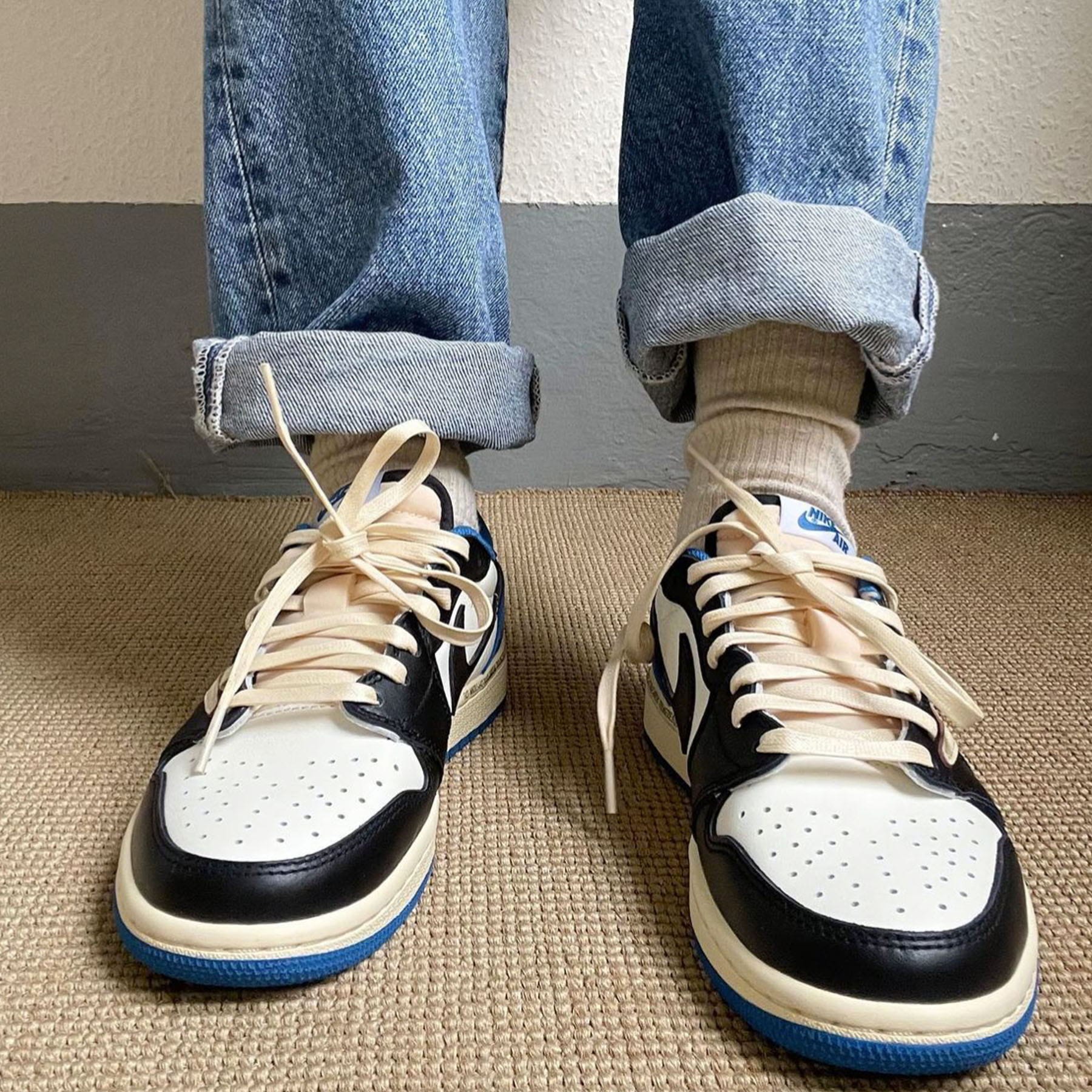 Fragment Design x Travis Scott x Air Jordan 1 Retro Low - Image 7