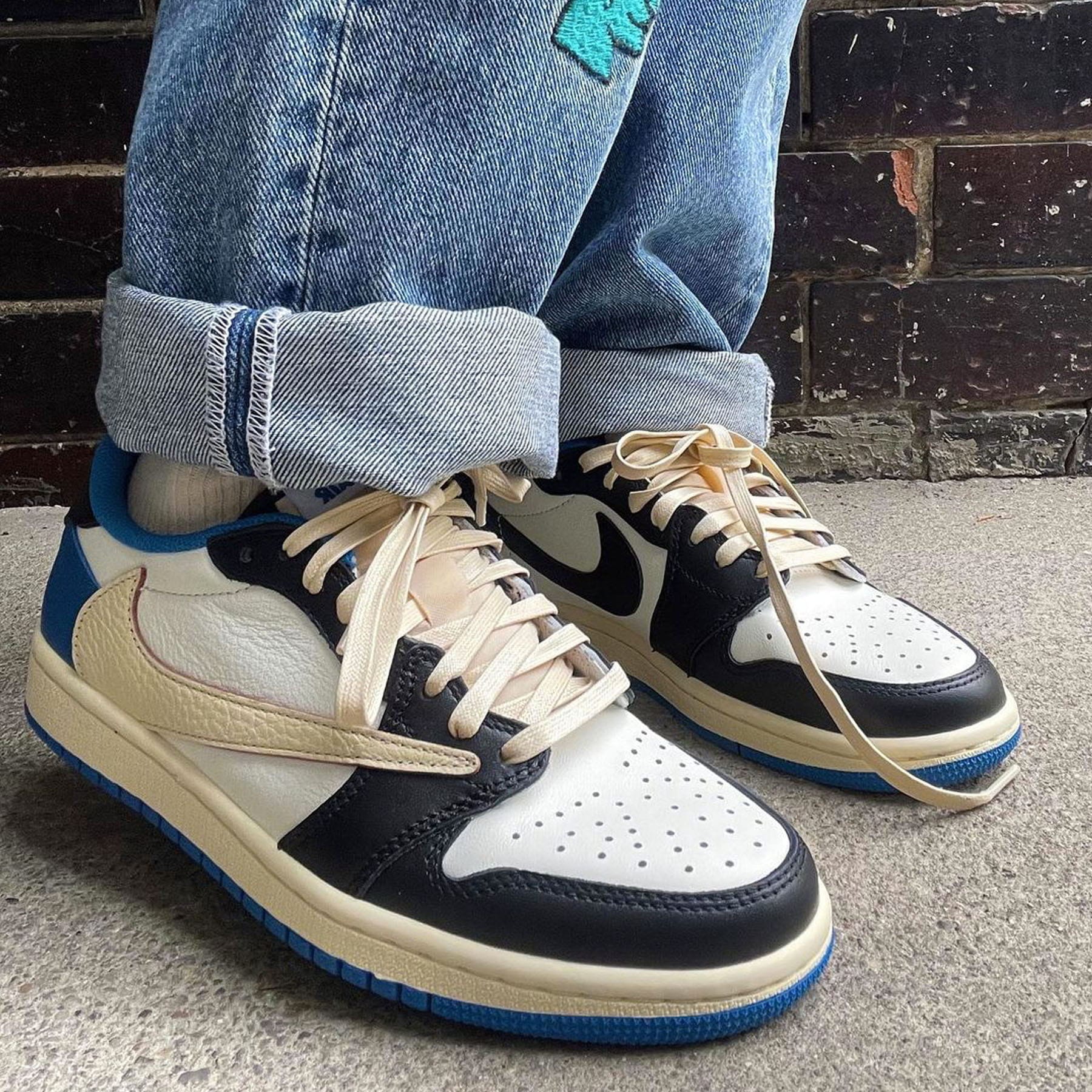 Fragment Design x Travis Scott x Air Jordan 1 Retro Low - Image 8