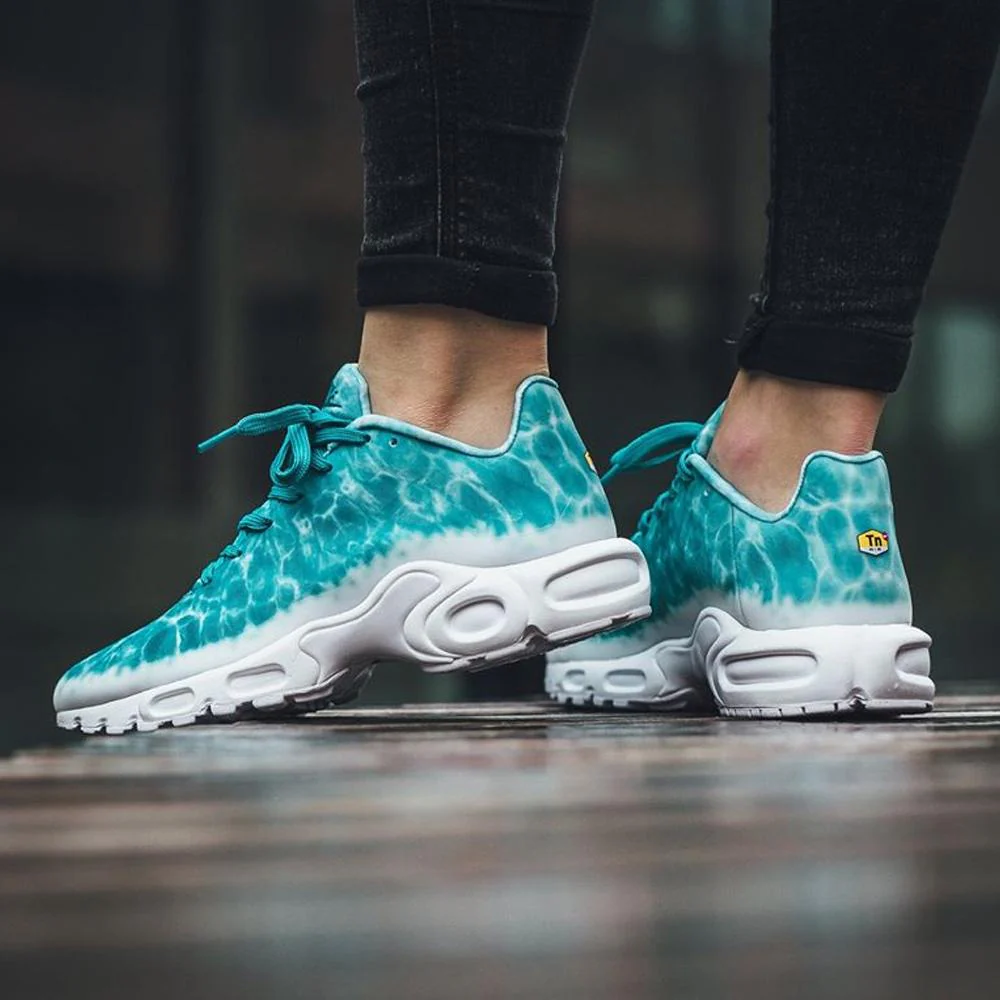 NIKE AIR MAX PLUS GPX PREMIUM SP Turbo Green & White - Image 3