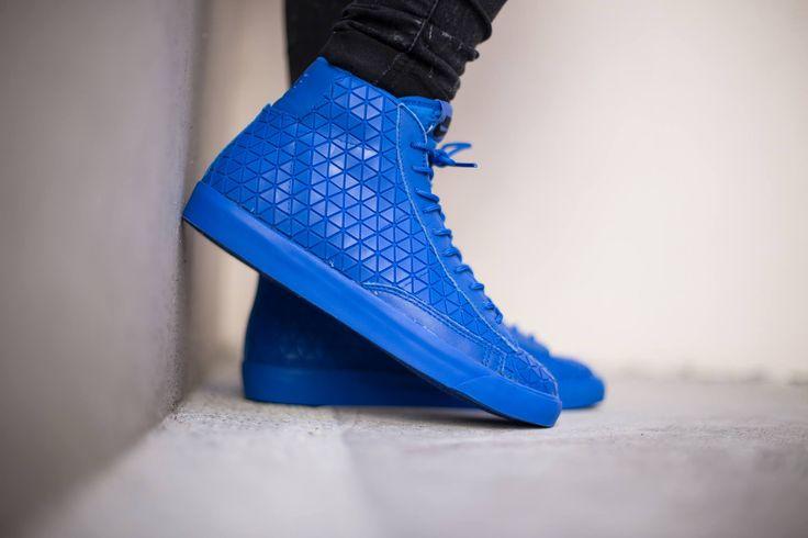 NIKE Blazer Mid Metric QS Royal Blue - Image 4