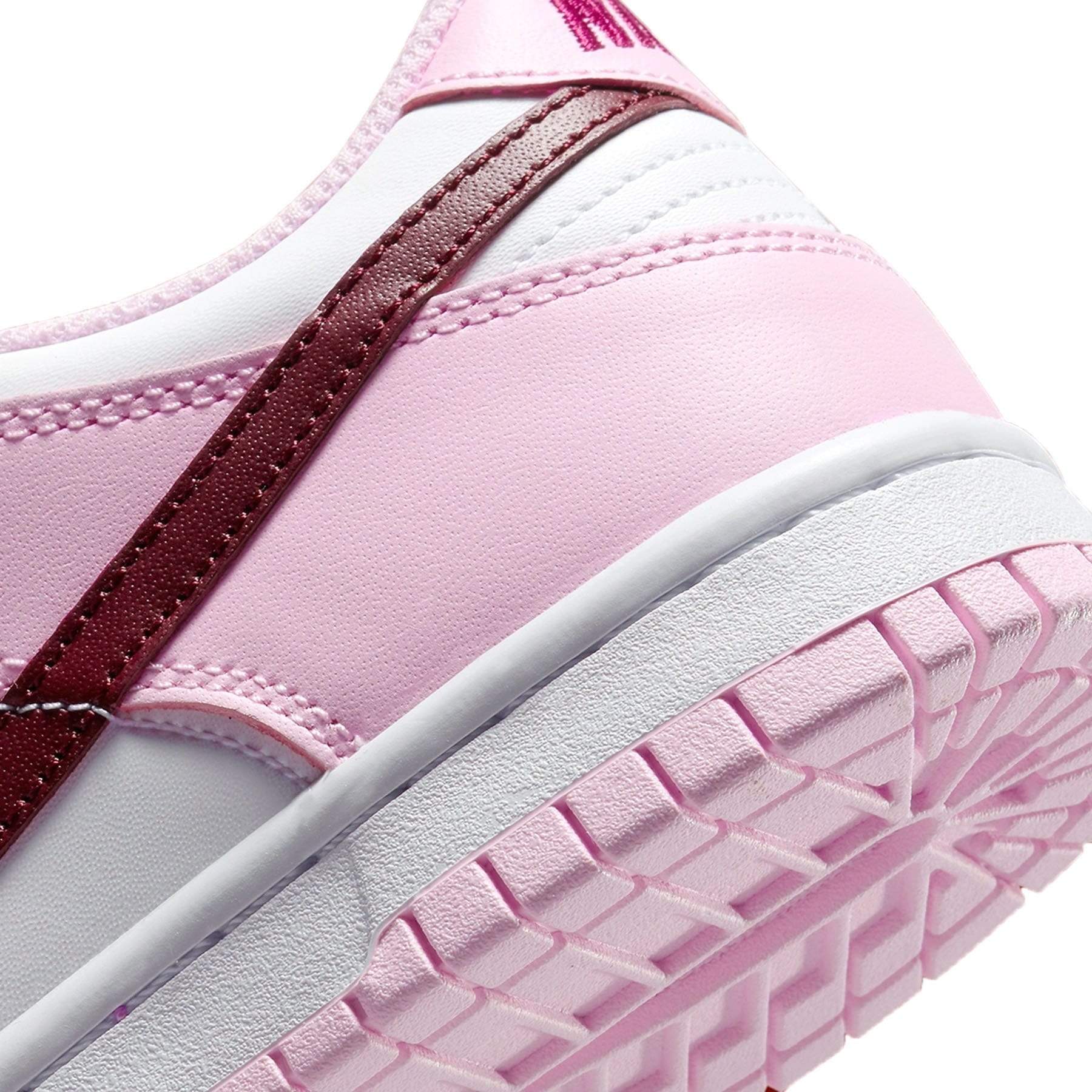 Nike Dunk Low GS Valentine's Day - Image 6