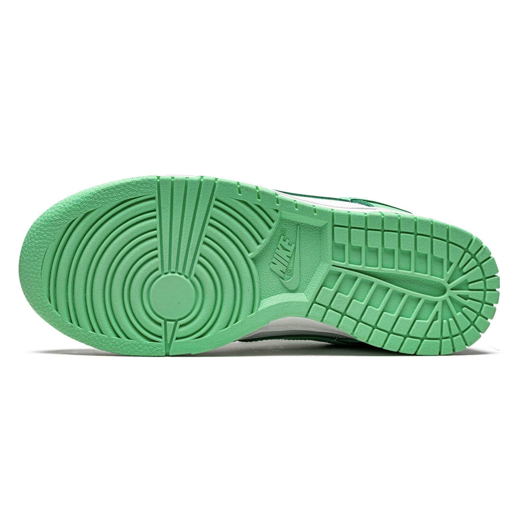 Nike Dunk Low Wmns 'Green Glow' - Image 5