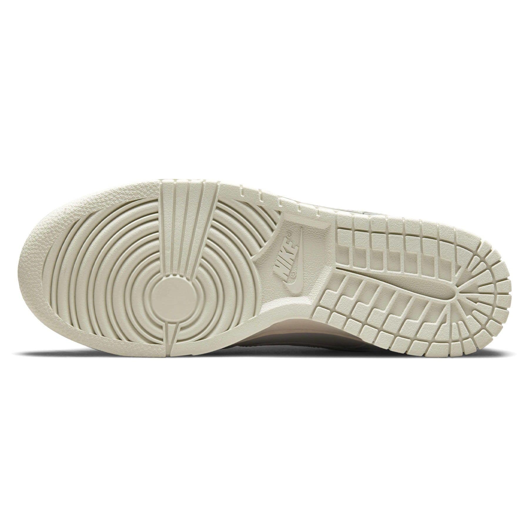 Nike Dunk Low Wmns 'Light Bone' - Image 5