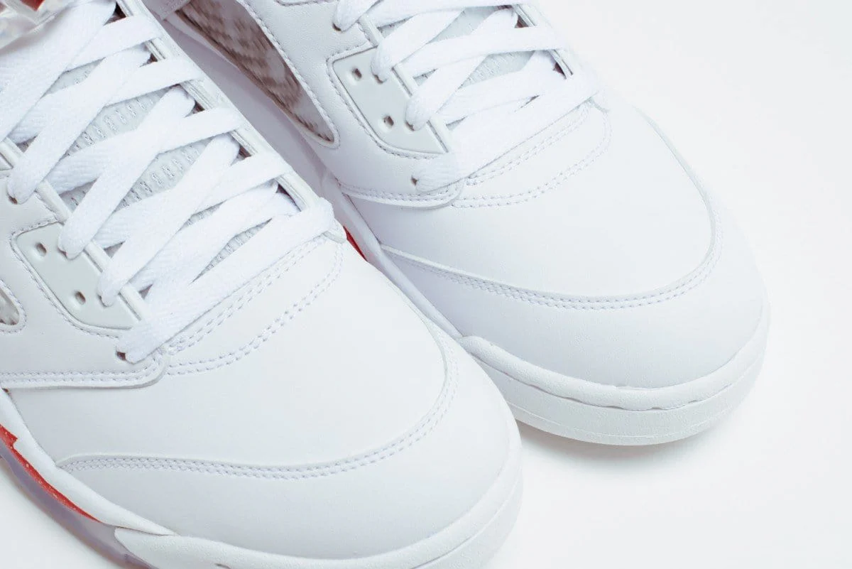 AIR JORDAN 5 RETRO SUPREME "SUPREME" WHITE - Image 4