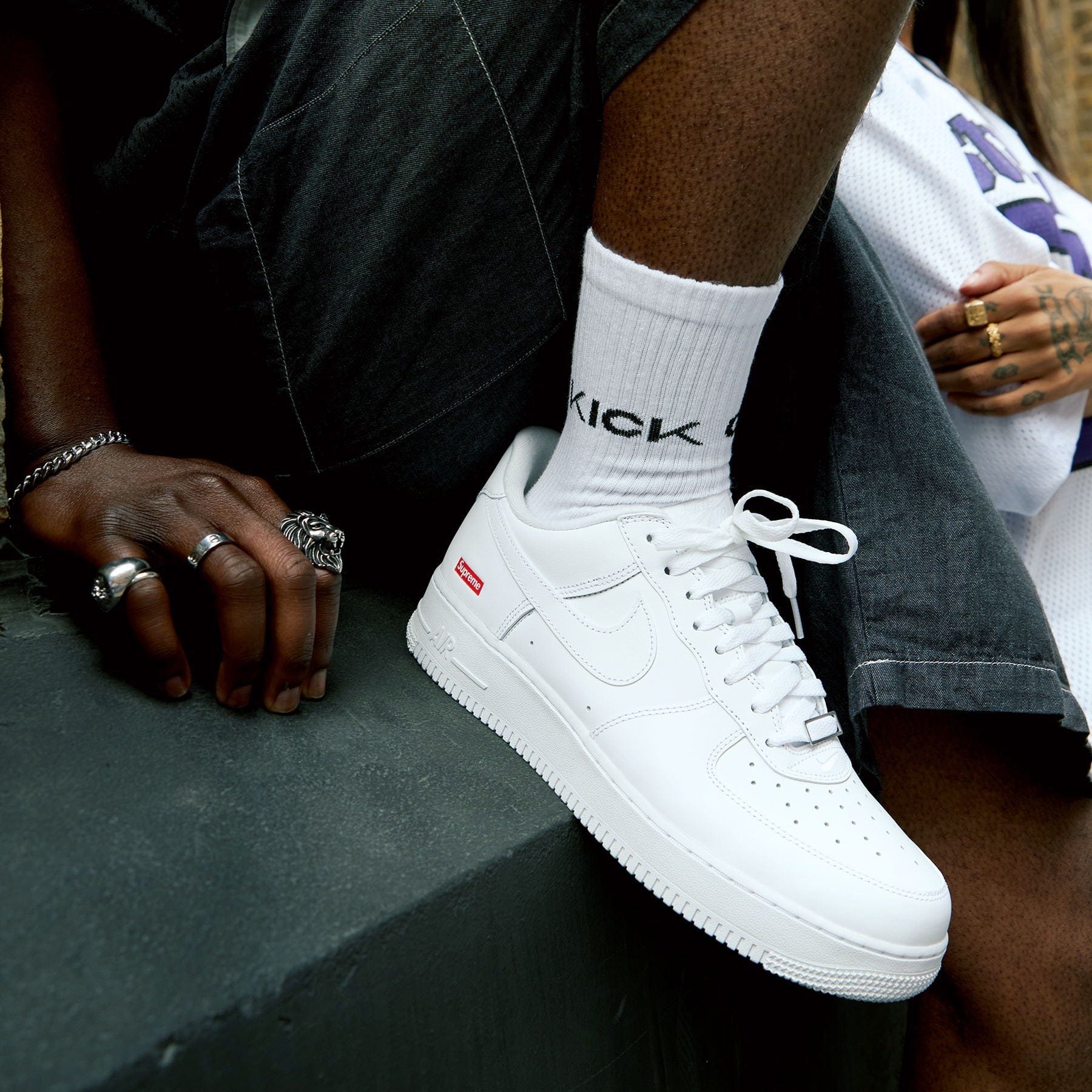 Supreme x Nike Air Force 1 Low 'Box Logo - White' - Image 8